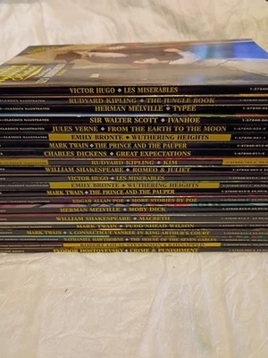 Lot of 21 Classics Illustrated Books by Acclaim Books Graphic novels Like New Foto 1 de 4
