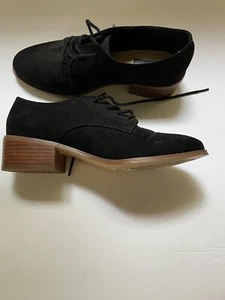Black Faux Suede Oxford Lace Up Booties Shoes Forever 21 Size 6 - Picture 1 of 4