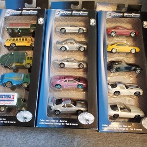 Maisto (2003) Transit Authority 5 Star Series Die-Cast Metal Collection Lot of 3 - Picture 1 of 5