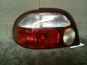 PASSENGER RIGHT TAIL LIGHT FITS 98-01 SEPHIA 65218 - Foto 1 di 3