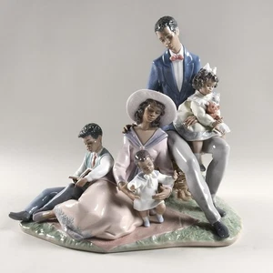 Lladro "A Family of Love" #1806 Glazed Black Legacy Collection - signiert - Bild 1 von 6
