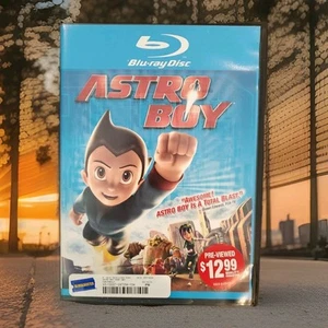 Astro Boy (Blu-ray, 2009 Widescreen Ex-Blockbuster) Freddie Highmore VGC - Bild 1 von 10