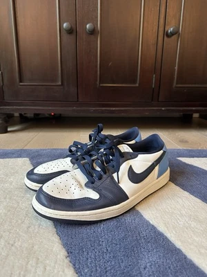 Talla 11 - Air Jordan 1 Retro OG Low Obsidian UNC Foto 1 de 4
