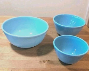Vintage Pyrex Delphite Bluebelle 3 Piece Set Nesting Mixing Bowls 401, 402, 403 - Picture 1 of 9