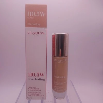 Clarins Everlasting Long Wearing  Hydrating Matte Foundation 110.5W TAWNY  - Image 1 of 4
