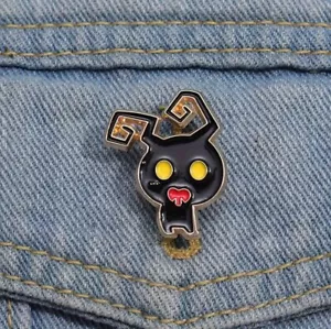 Disney Cute Kawaii Kingdom Hearts 4 Remix HD Gaming Shadow Heartless Pin Badge - Picture 1 of 6