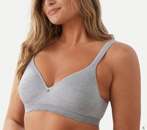 Breezies Seamless Comfort T-Shirt BH OHNE BÜGEL - meliert grau - 44DD - A296437 - NEU - Bild 1 von 2