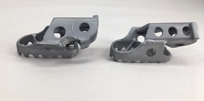 Vintage 1985 Yamaha YZ490 YZ 490 Right Left Foot Pegs Footpeg - Image 1 of 4