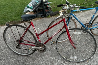¡Bicicleta para mujer Schwinn aprobada por Giant Taiwan de 1970! ¡Solo recogida local! Foto 1 de 4
