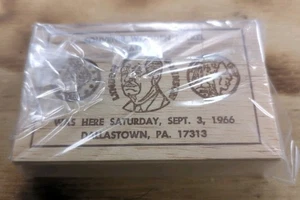 1966 Dallastown, Pa Fair Lyndon Baines Johnson Holz Nickel 14 Stück ungeöffnet - Bild 1 von 3