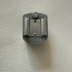 Vintage Nikon AS-1 Flash Unit Coupler β Excellent Condition - Picture 1 of 6