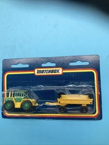 Matchbox Tractor And Hay Trailer Two Pack New - Picture 1 of 2