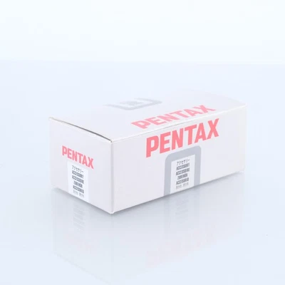 Pentax D-BH109 Battery Holder Genuine Replacement Grip For K-r K-30 K-50 K-500 - Image 1 of 4