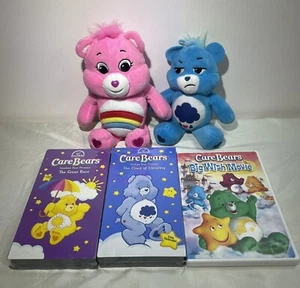 Care Bear Lot w/ 2 Plushies 2 New VHS & 1 DVD - Imagen 1 de 6