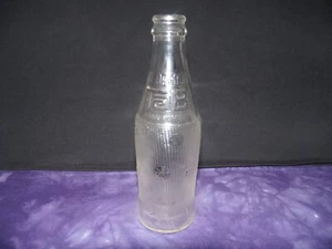RARA BOTTIGLIA POP DA 10 oz in rilievo trasparente circa 1973... - Foto 1 di 5