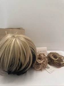 Amore René of Paris Codi Wig angled bob Creamy Blonde +2 scrunchies Included - Picture 1 of 20