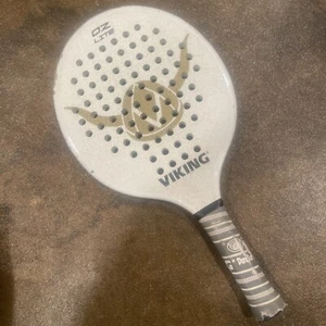 Viking Oz Lite White/Gold Platform Tennis Paddle - Picture 1 of 9