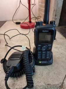 Radio ricetrasmittente portatile - Hytera PD 785 VHF - Imagen 1 de 7