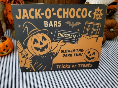 ADORABLE RETRO VINTAGE MODERN STYLE HALLOWEEN JACK O CHOCO CANDY PUMPKIN SIGN - Image 1 of 4
