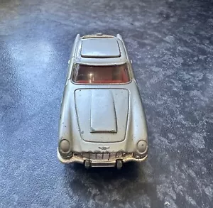 CORGI 007 JAMES BOND BOND'S ASTON MARTIN DB5 VINTAGE MADE IN GT BRITAIN - Picture 1 of 8