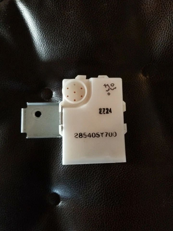 Nissan Máxima Infiniti i35 2002 módulo de control de temperatura relé 28540 5Y700 fabricante de equipos originales Foto 1 de 4