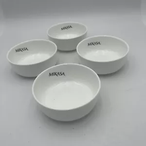 Mikasa Samantha White Bone China Small 4 1/2" Fruit Bowls Set of Four New - Picture 1 of 4