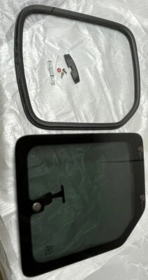 03-11 HONDA ELEMENT VIDRIO DE VENTANA DE PUERTA TRASERA DERECHA DEL LADO DEL PASAJERO, Junta, Moldura OEM Foto 1 de 4