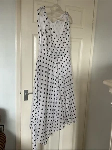 ABITO RETRO VINTAGE LOOK BIANCO E NERO A POIS TAGLIA 16 Il tuo nuovo foderato - Foto 1 di 7