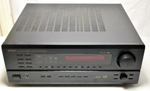 Receptor de sonido envolvente de audio video y video Denon modelo AVR-1801 AM/FM - Imagen 1 de 9
