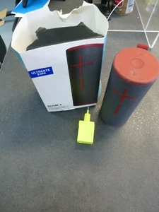 UE Boom 3 noir/rouge (hors service) - Zdjęcie 1 z 8
