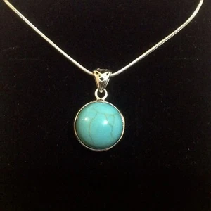 Sterling Silver round Trellis openwork Turquoise Pendant Necklace - Picture 1 of 12