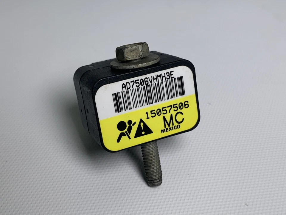 ✅ 2003 - 2004 Cadillac Chevrolet GMC FRONT Sensor 15057506 OEM - Image 1 of 4