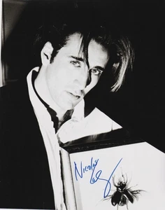NICOLAS CAGE firmato BACIO DEL VAMPIRO 8x10 con coa FANTASTICO RITRATTO CON UNO SCARABEO - Foto 1 di 1