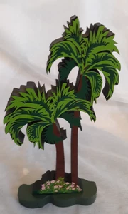 Shelia's Collectibles Decorative Palm Tree 1997 Wooden Shelf Sitter 7.25"in Tall - Picture 1 of 14