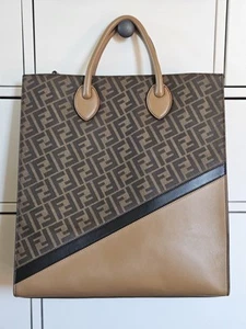 Fendi FF Tote Bag aus Kalbsleder mit Monogramm-Print perfekter Zustand - Bild 1 von 10