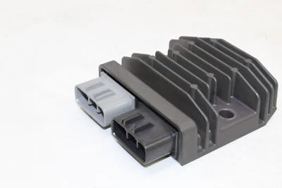 Regulador de voltaje rectificador ABS Honda Ctx700nd Dct 2014-17 OEM Foto 1 de 4