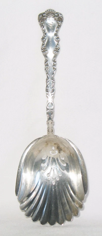 Cuchara de almendra perforada para servidor Bon Bon cuchara de tuerca de plata esterlina St Louis Watson   Foto 1 de 1