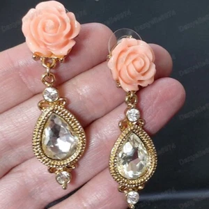 RETRO 5 cm lang ROSA ROSE geschnitzte Blume KRISTALL OHRRINGE Goldton VINTAGE STIL - Bild 1 von 6