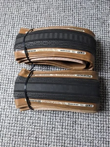 Panaracer Gravel King Semi Slick 700c x 43 Tubeless Tyres - x2 Pair Black Tan - Picture 1 of 4