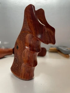New Decorate grips For S&W, K/L Frame round butt 686 Revolver close back;KRD06 - Picture 1 of 11