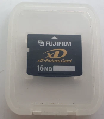 Genuine FujiFilm xD Picture Memory Card 16MB for Olympus Camera Toshiba - Image 1 of 2