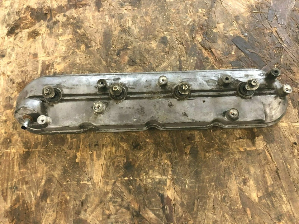 2005 chevy silverado крышка клапана 5,3 л (драйвер) 2000-2006 Сьерра Тахо Юкон - Изображение 1 из 2