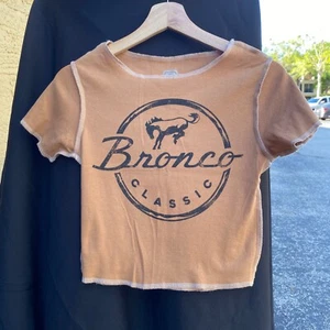 Bronco Classic Ford Official Licensed Product Tan Cropped Tee Shirt Size XS - Bild 1 von 4