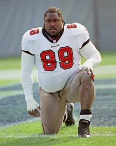 Tampa Bay Buccaneers WARREN SAPP Glossy 8x10 Photo Football Print Poster HOF 13 - Picture 1 of 1