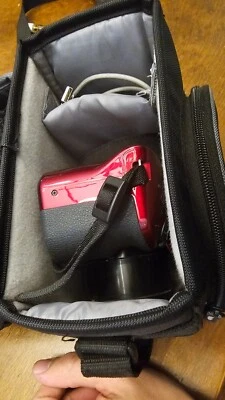 Цифровая камера Samsung серии WB WB1100F 16,2 Мп - красная - Изображение 1 из 4