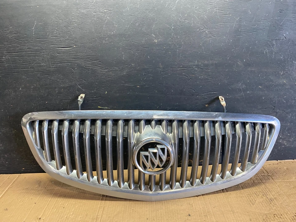 Parrilla superior delantera Buick Enclave 2008 a 2012 OEM T3980 DG Foto 1 de 4