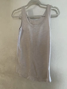 WE by Living in Yellow Damen ärmelloses Oberteil mit U-Ausschnitt grau XS - Bild 1 von 6