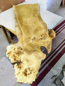 Tabla de maser de álamo 130 x 48 - 22 x 5 cm resina epoxi álamo burl C 42 - Imagen 1 de 13