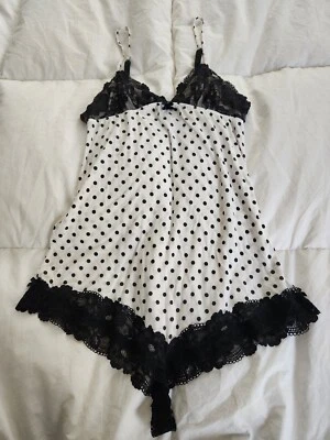 Lunares Victoria Secret Intimate Wear talla pequeña Foto 1 de 4