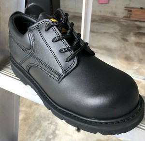 steel toe sneakers for men